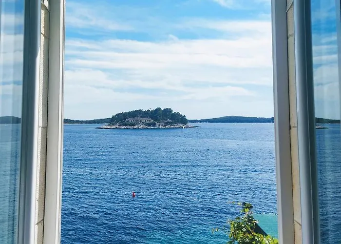 Casa de hóspedes Seafront 4*