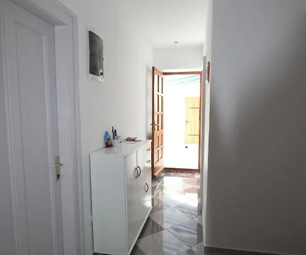 Seafront Affittacamere 4*